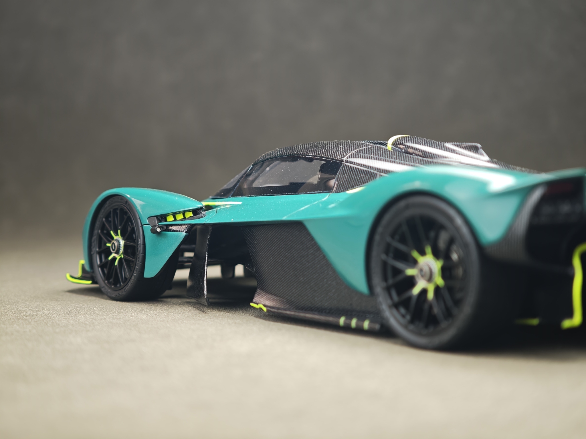 1/24 scale Aston Martin Valkyrie（Customized finished build