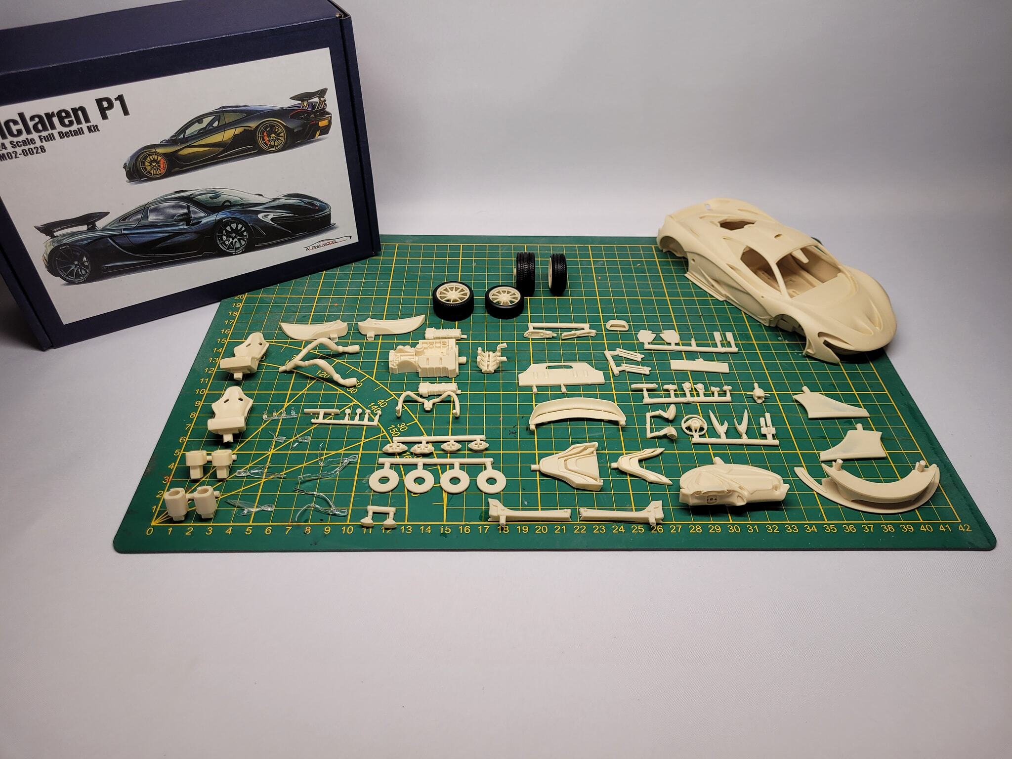  1/24 scale model car kits,1/24 model car kits,1/24 resin model car kits