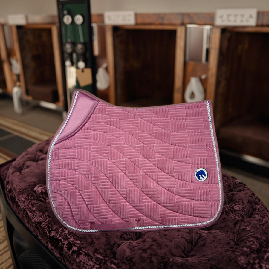 How European Brands Choose the Right OEM Manufacturer for Saddle Pads