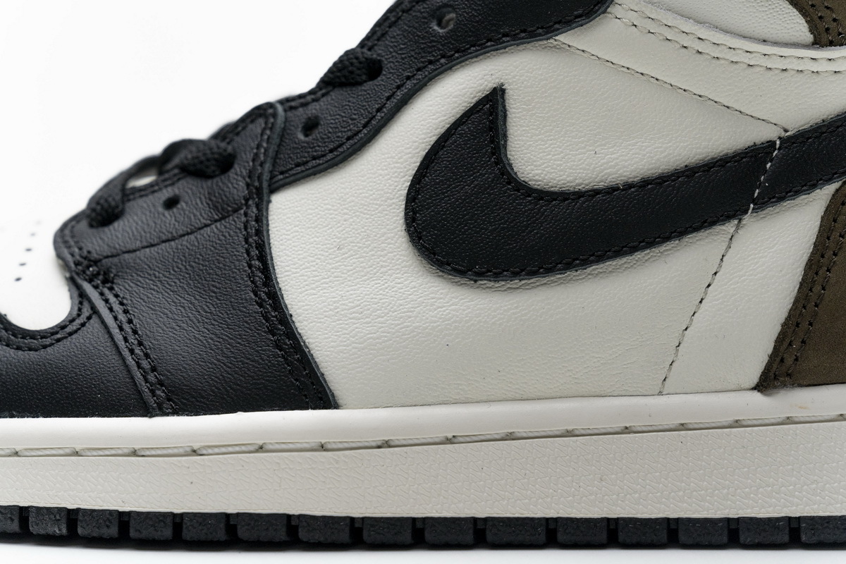 Replica Air Jordan 1 High Dark Mocha 555088 105 Better Version 