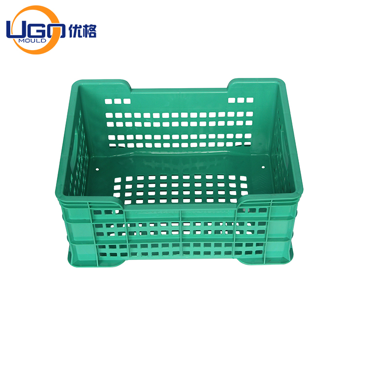 Injection mould for plastic crate  
